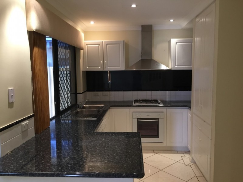 4/16 Davey Street, Mandurah WA 6210