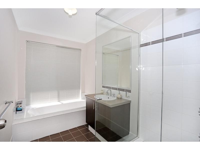 18 Asper Way, Halls Head WA 6210