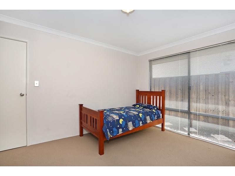 18 Asper Way, Halls Head WA 6210