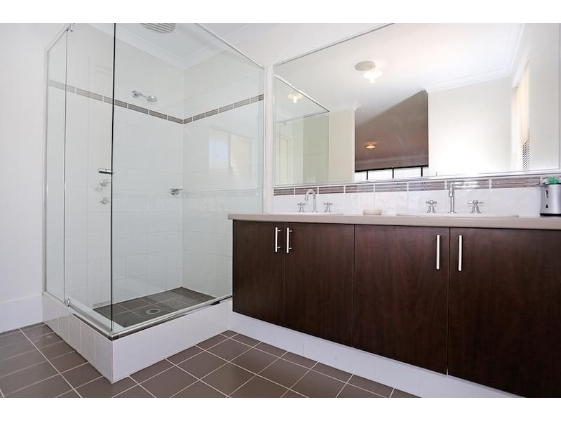 18 Asper Way, Halls Head WA 6210