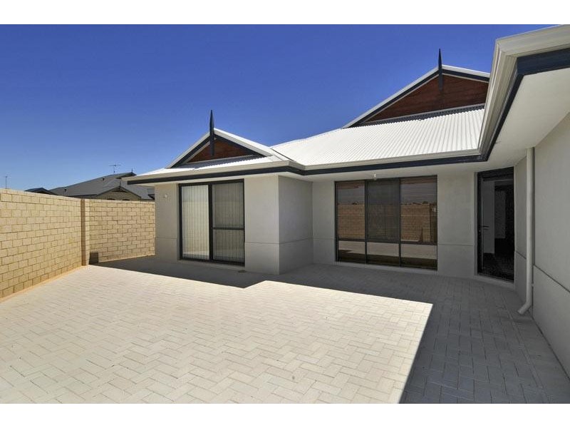 18 Asper Way, Halls Head WA 6210