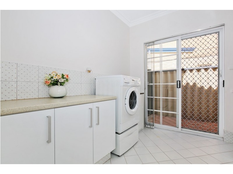 20 Donnelly Gardens, Dudley Park WA 6210