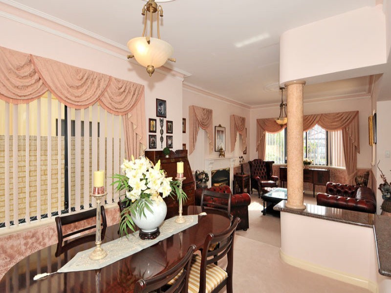 23 Finistere Island Retreat, Halls Head WA 6210