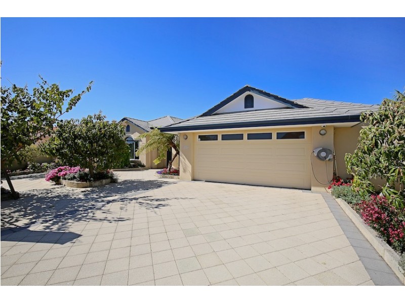 36 Warren Place, Dudley Park WA 6210