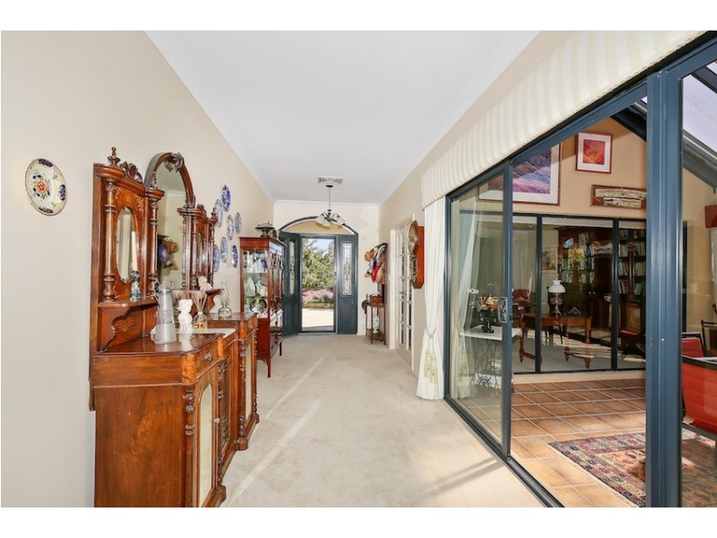 36 Warren Place, Dudley Park WA 6210