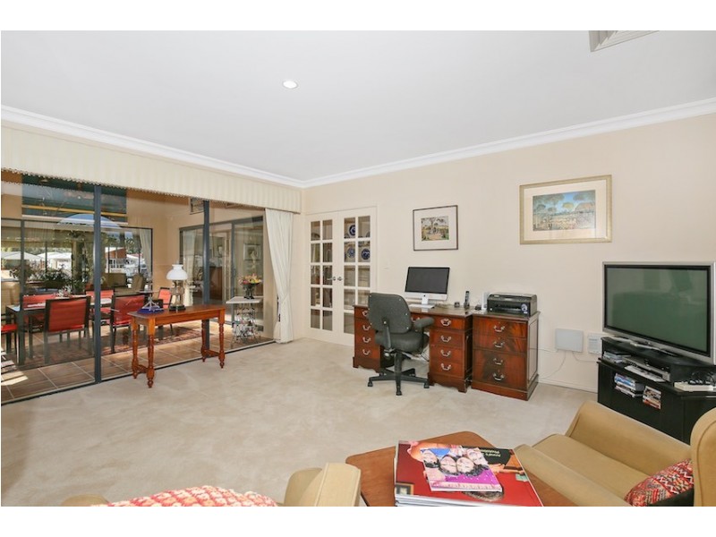 36 Warren Place, Dudley Park WA 6210