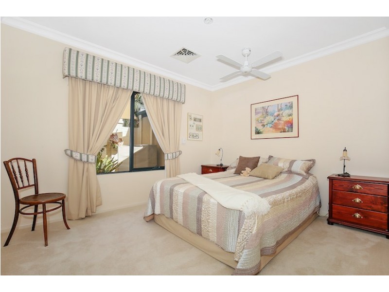 36 Warren Place, Dudley Park WA 6210