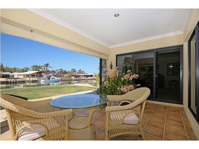 36 Warren Place, Dudley Park WA 6210
