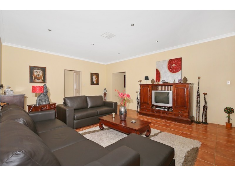 11 Parkstone Grove, Meadow Springs WA 6210