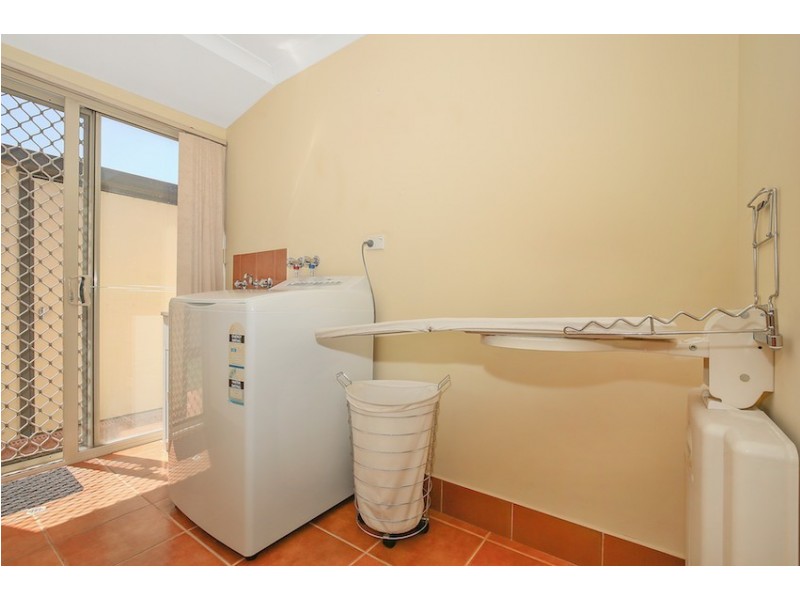 11 Parkstone Grove, Meadow Springs WA 6210