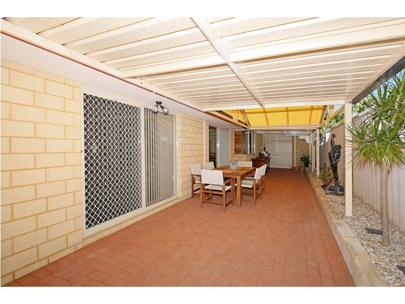 11 Parkstone Grove, Meadow Springs WA 6210