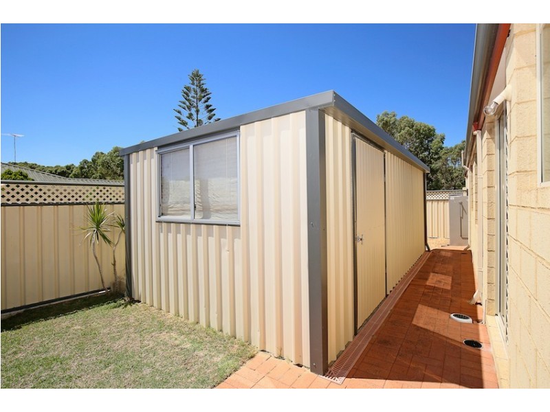 11 Parkstone Grove, Meadow Springs WA 6210