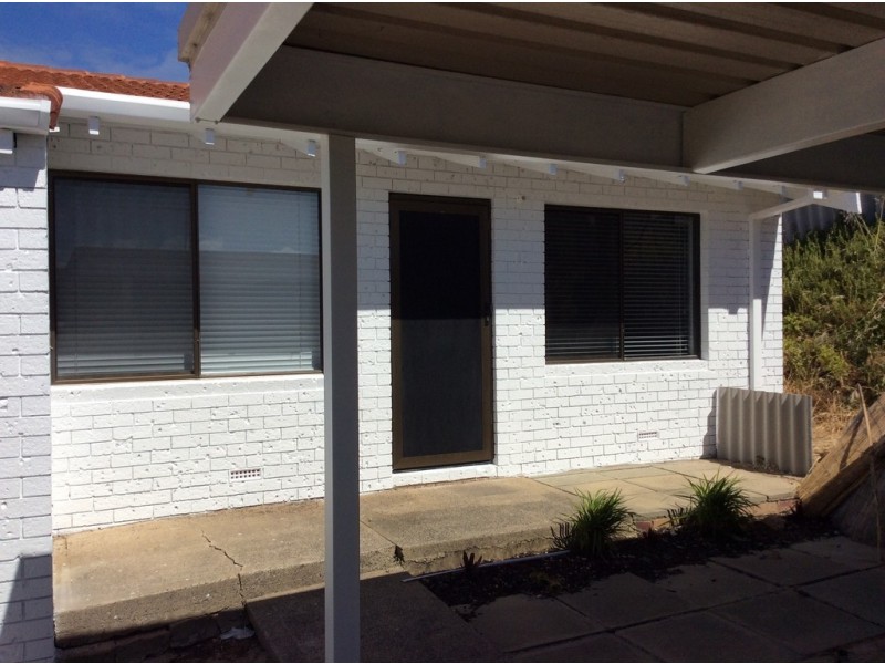 16/35B Halls Head Pde, Halls Head WA 6210