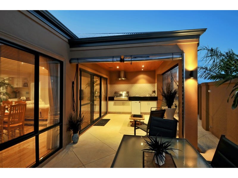2 Asper Way, Halls Head WA 6210