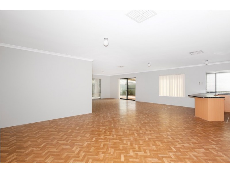 5 Woodstock Turn, Ravenswood WA 6208