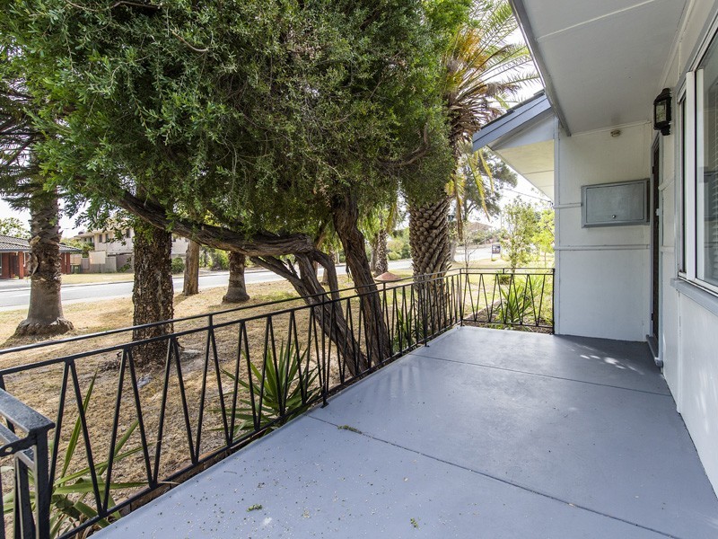 7 Henson Street, Silver Sands WA 6210