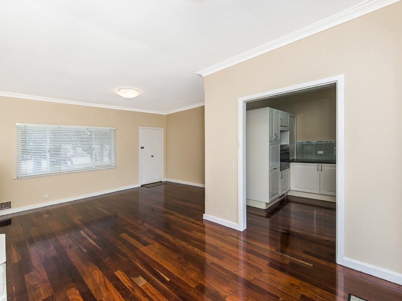 7 Henson Street, Silver Sands WA 6210