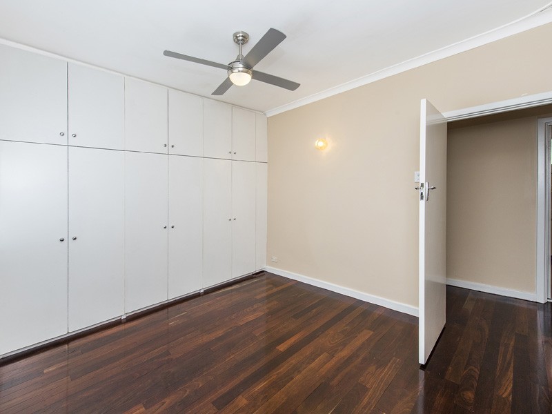 7 Henson Street, Silver Sands WA 6210