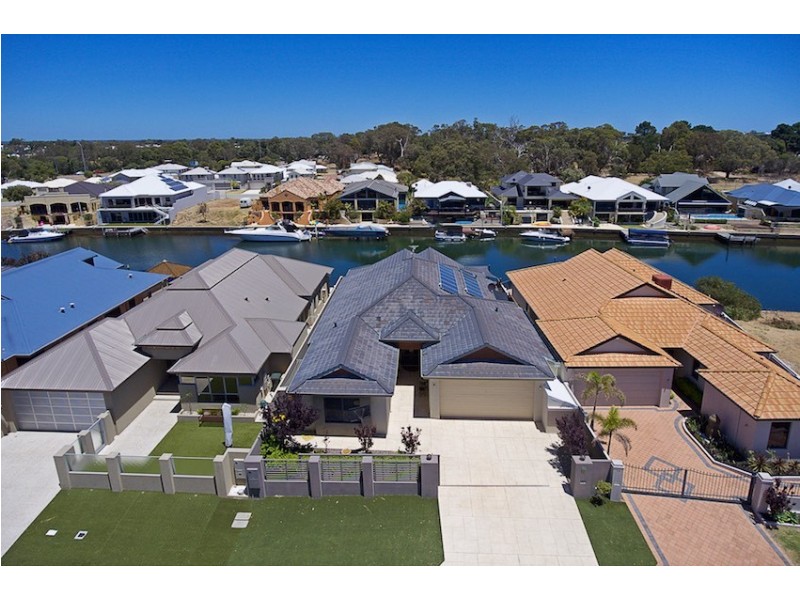 15 Ragamuffin Point, Halls Head WA 6210