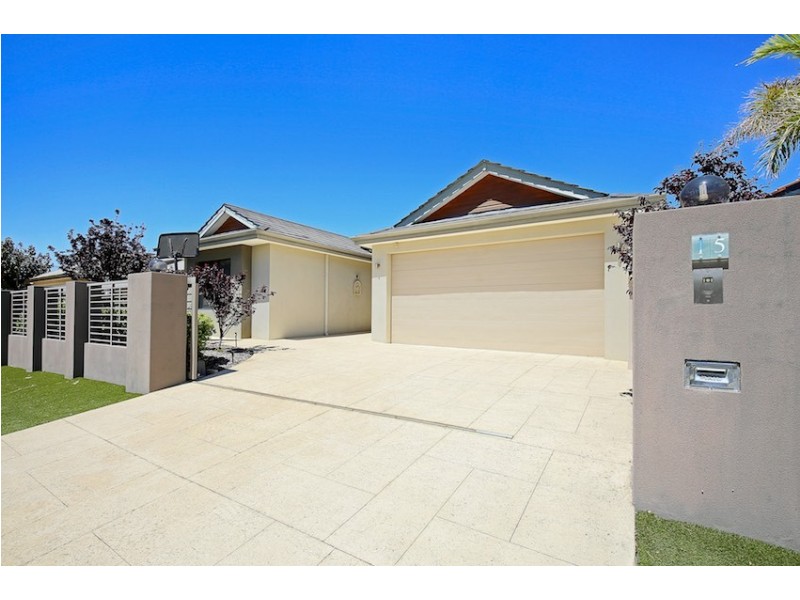 15 Ragamuffin Point, Halls Head WA 6210