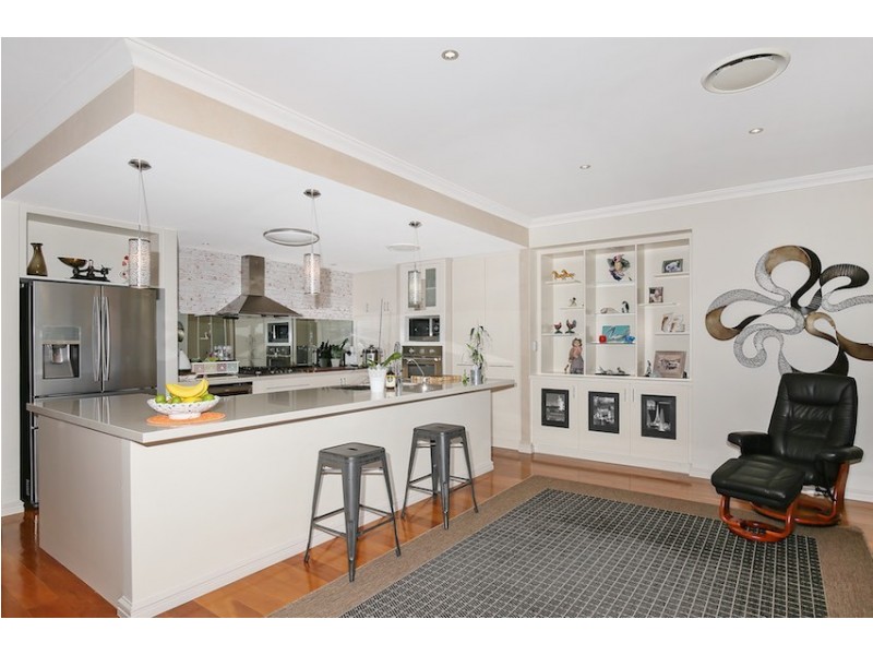 15 Ragamuffin Point, Halls Head WA 6210