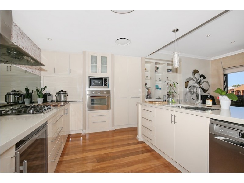 15 Ragamuffin Point, Halls Head WA 6210