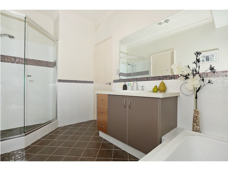 15 Ragamuffin Point, Halls Head WA 6210