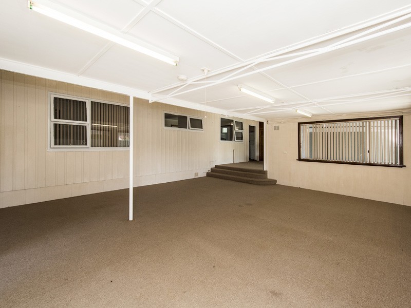 9 Henson Street, Silver Sands WA 6210