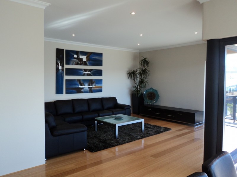 2/9 Dorsodura Way, Mandurah WA 6210