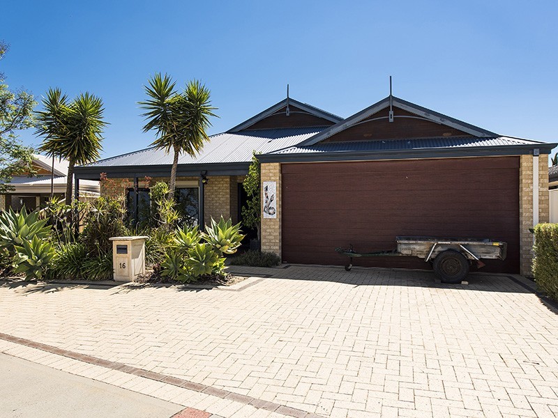 16 Yindana Boulevard, Lakelands WA 6180