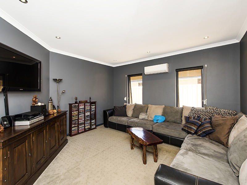 16 Yindana Boulevard, Lakelands WA 6180