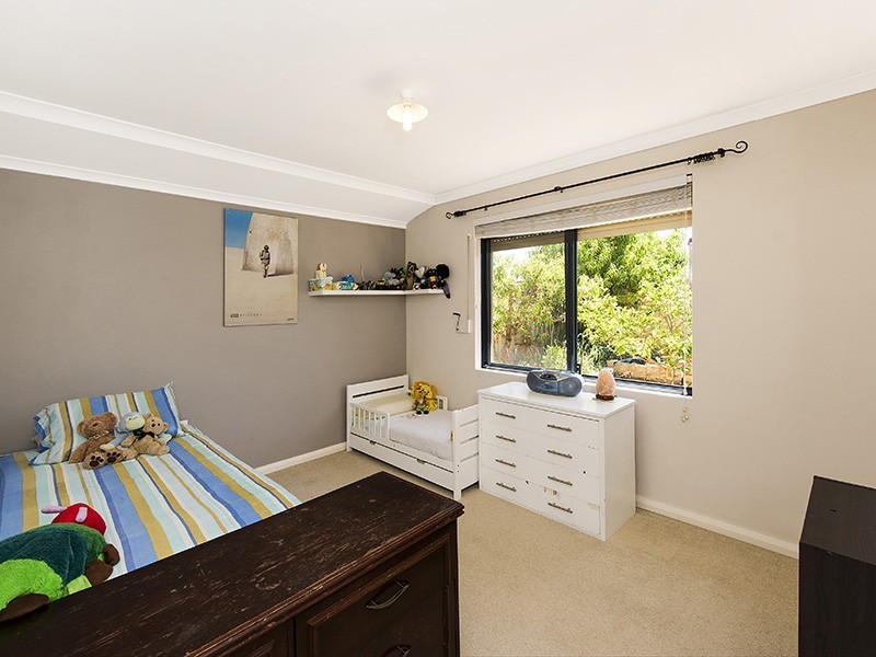 16 Yindana Boulevard, Lakelands WA 6180