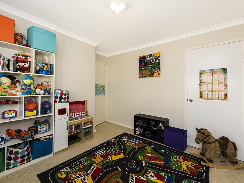 16 Yindana Boulevard, Lakelands WA 6180