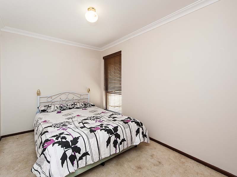 6 Fairfield Way, Halls Head WA 6210