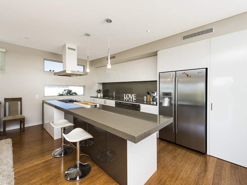 7 Whimbrel Crescent, Coodanup WA 6210