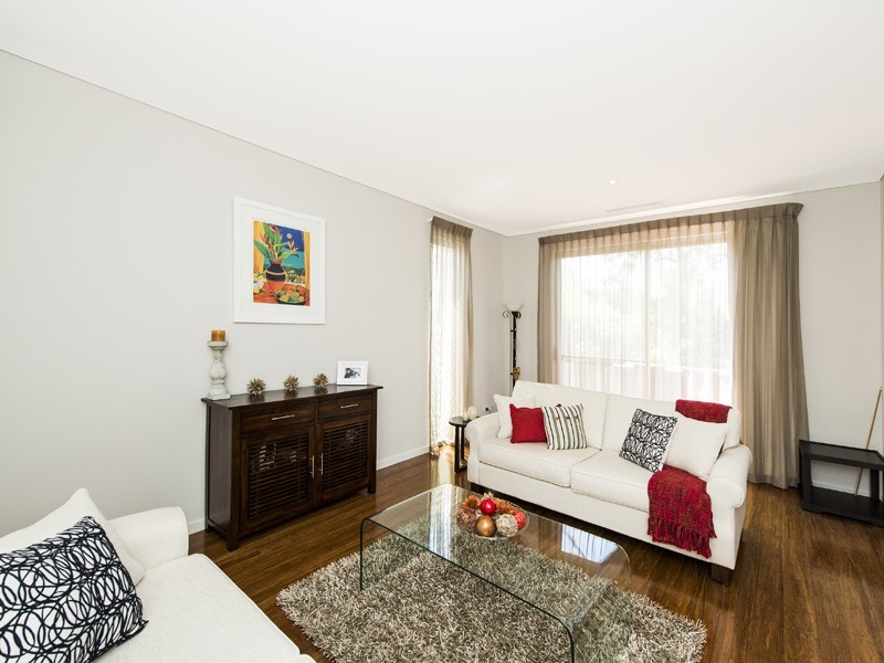 7 Whimbrel Crescent, Coodanup WA 6210