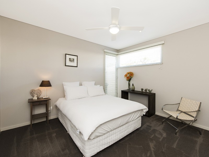 7 Whimbrel Crescent, Coodanup WA 6210