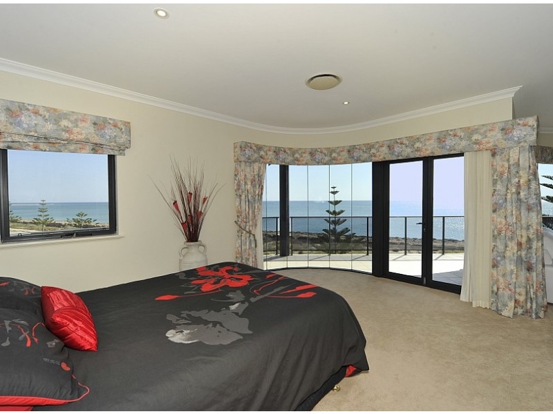 2/55 Breakwater Pde, Mandurah WA 6210