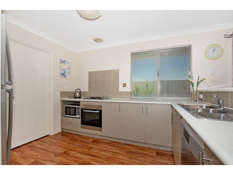 3 Indoon Way, Lakelands WA 6180