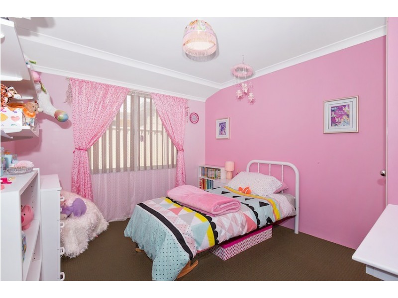 3 Indoon Way, Lakelands WA 6180