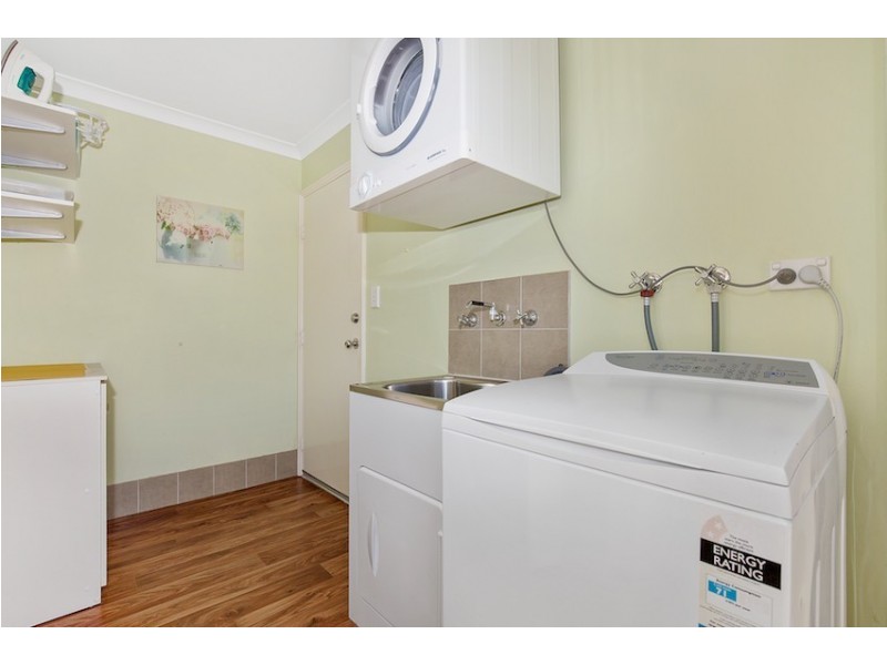 3 Indoon Way, Lakelands WA 6180