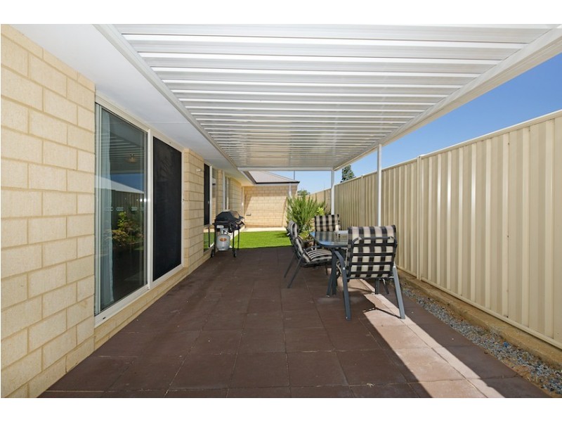 3 Indoon Way, Lakelands WA 6180