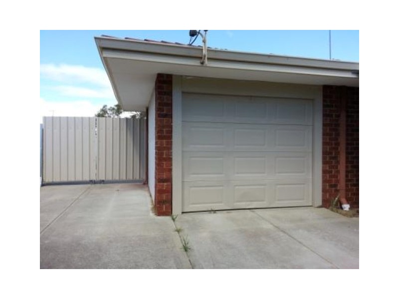 11 Rathmines Place, Coodanup WA 6210