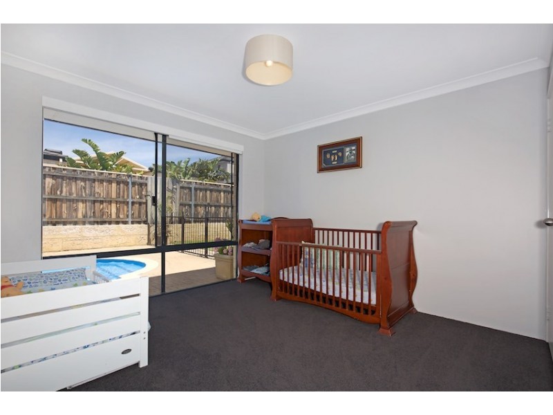 9 Calytrix Way, Halls Head WA 6210