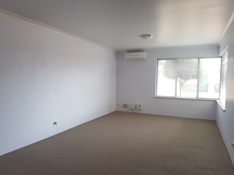 12/1 Waterside Drive, Dudley Park WA 6210