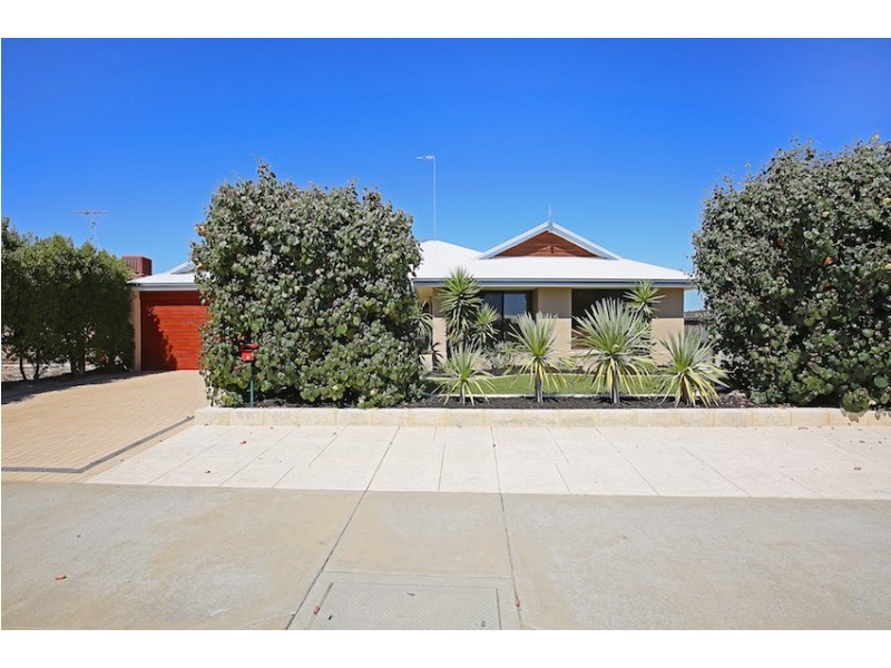 8 Karon Vista, Halls Head WA 6210