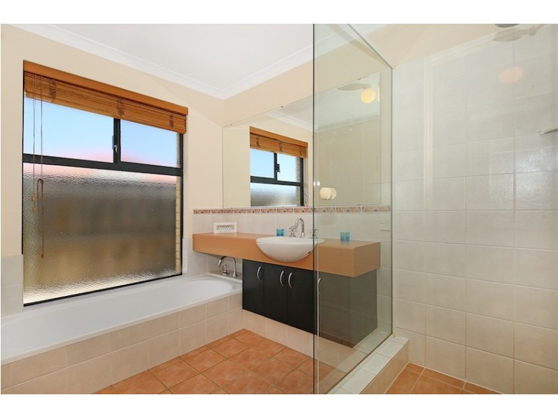 8 Karon Vista, Halls Head WA 6210