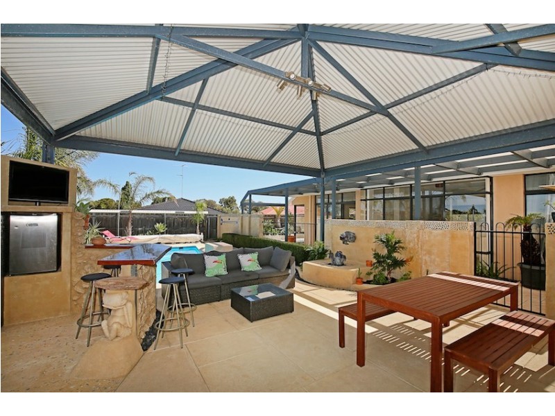 8 Karon Vista, Halls Head WA 6210