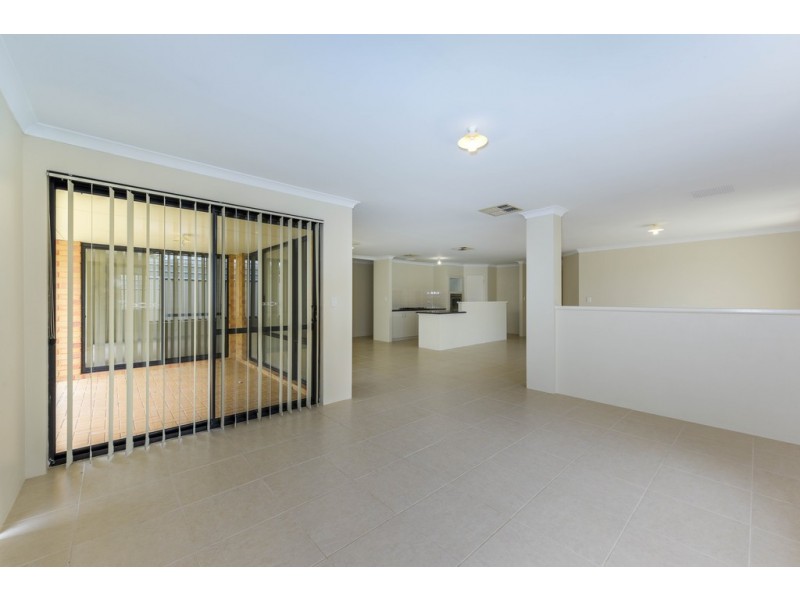 346 Oakmont Avenue, Meadow Springs WA 6210