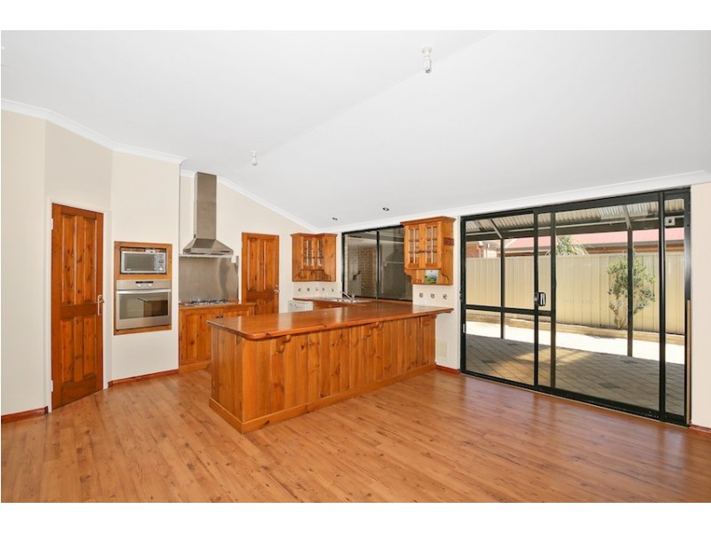 95 Willoughbridge Crescent, Erskine WA 6210